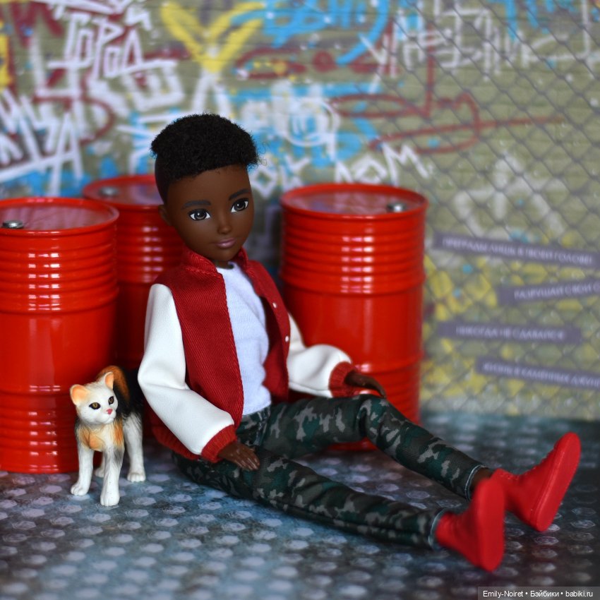 Джейкоб и бездомный кот — Куклы Monster High и Ever After High: G1 (фото 4)