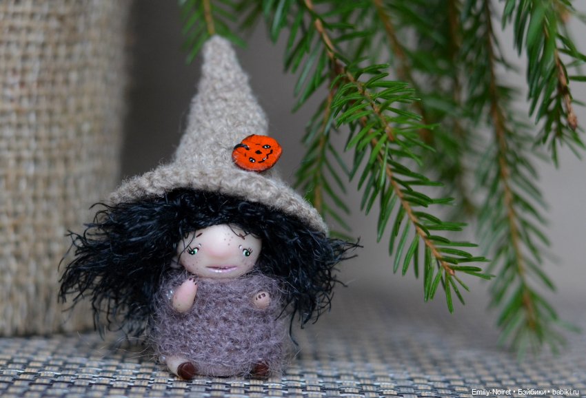 Самая маленькая кукла в коллекции (фото 4)