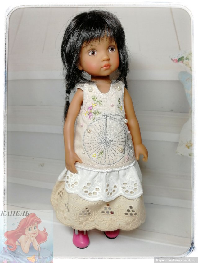 Бусинки, вышивка, кружево... Новые наряды для куколок