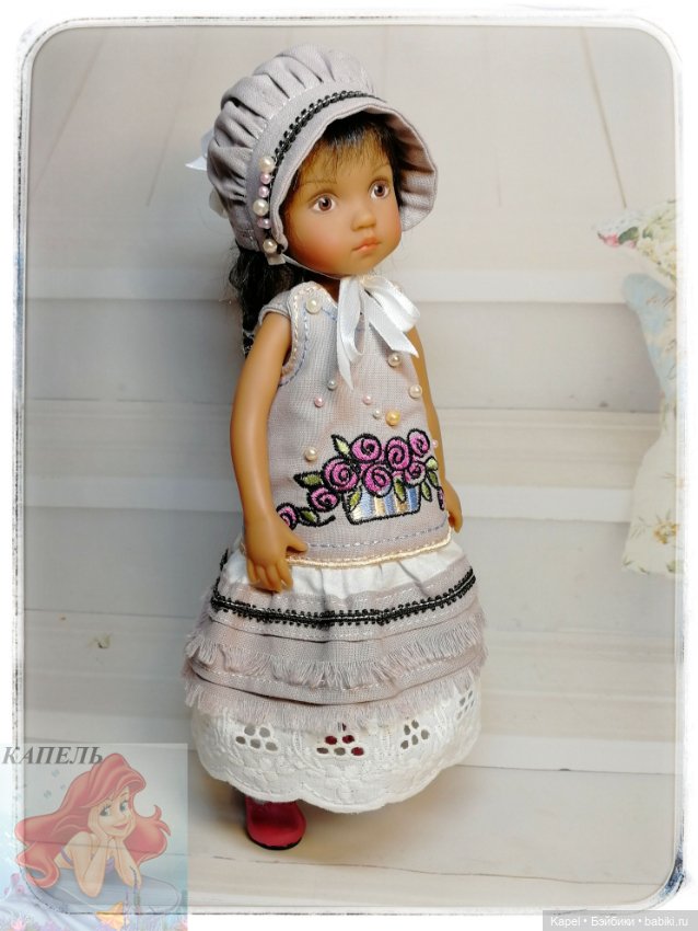 Бусинки, вышивка, кружево... Новые наряды для куколок (фото 3)