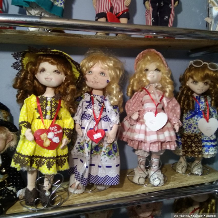 Город- Феодосия. Выставка-продажа, куклы игрушки и винтаж