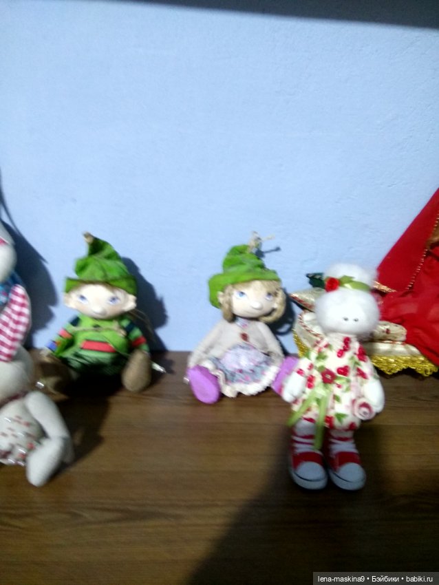 Город- Феодосия. Выставка-продажа, куклы игрушки и винтаж