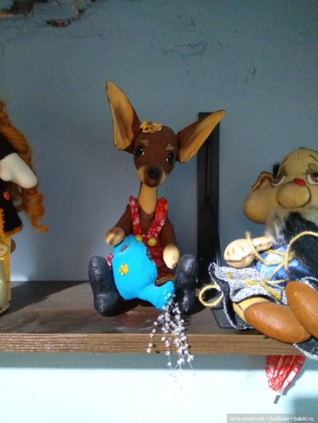 Город- Феодосия. Выставка-продажа, куклы игрушки и винтаж