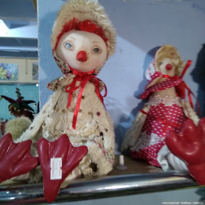 Город- Феодосия. Выставка-продажа, куклы игрушки и винтаж