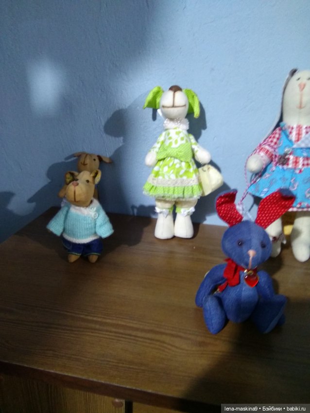 Город- Феодосия. Выставка-продажа, куклы игрушки и винтаж