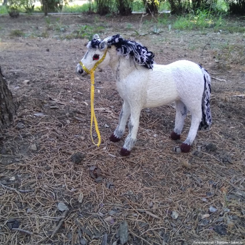 Подарок - лошадка — Авторские игрушки из разных материалов: синельная проволока (фото 10)