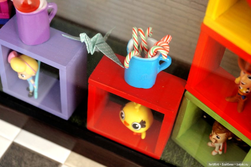 Витрина для маленькой леди (фото 5)