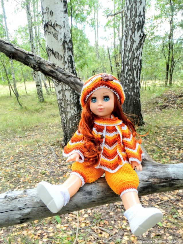 Алла в осеннем лесу — Российские куклы Весна (фото 6)