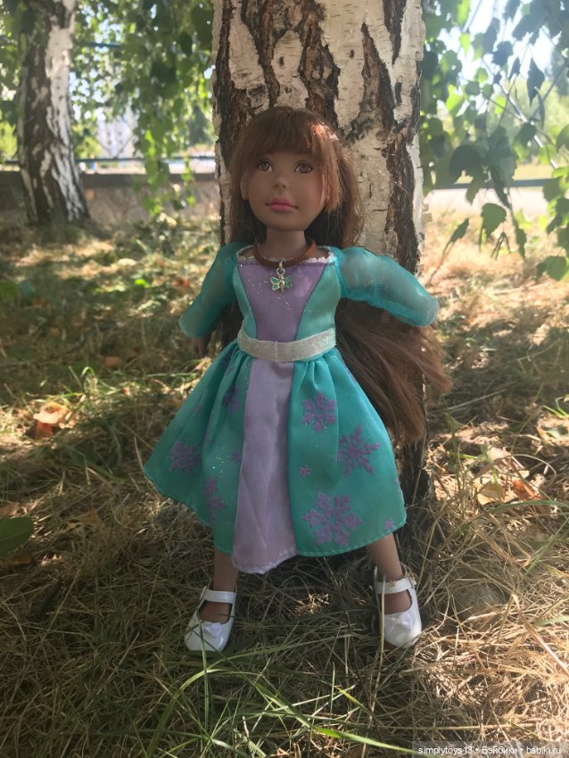 Прогулка Орешка (ЛиЭнн) недалеко от дома (фото 4)