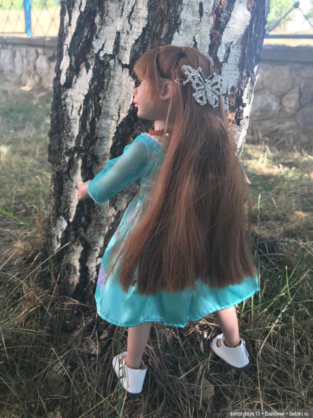 Прогулка Орешка (ЛиЭнн) недалеко от дома (фото 6)