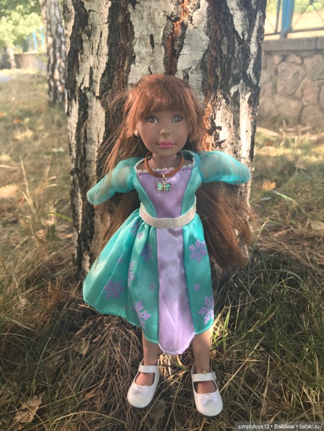 Прогулка Орешка (ЛиЭнн) недалеко от дома (фото 5)