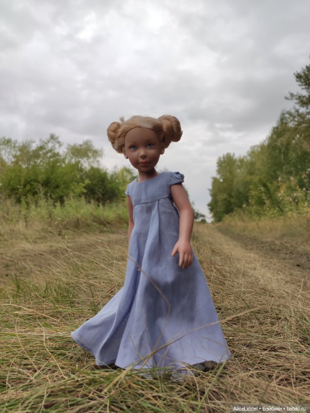 Лиэнн на прогулке, часть l и ll