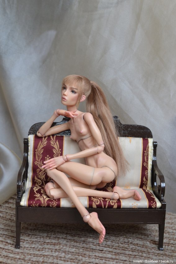 Моя новенькая шарнирка от Moondolls 18+ фото нуд (фото 2)