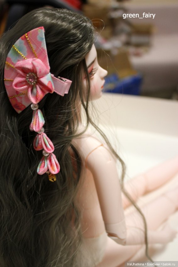 Парики и заколки. А вы чем украшаете волосы ваших кукол (фото 5)