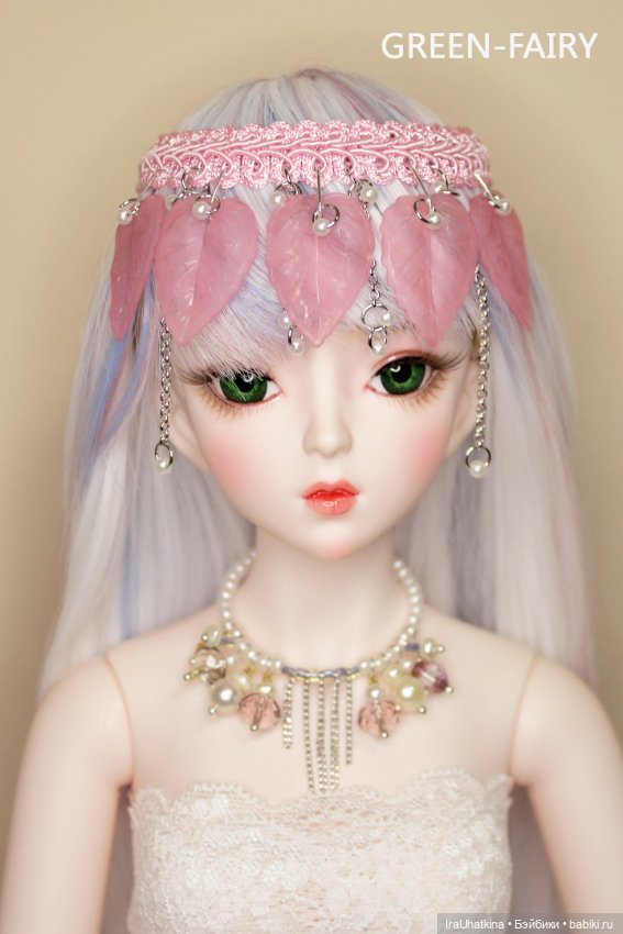 Парики и заколки. А вы чем украшаете волосы ваших кукол