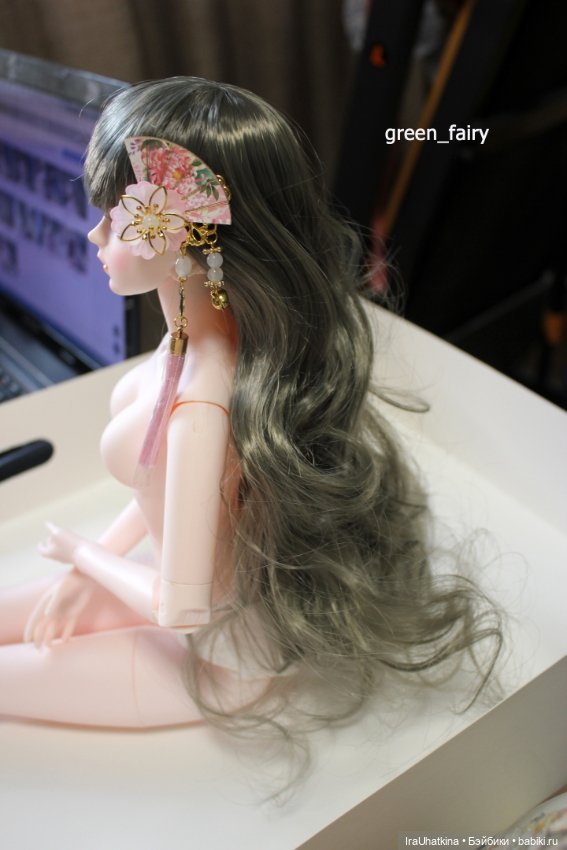 Парики и заколки. А вы чем украшаете волосы ваших кукол (фото 8)