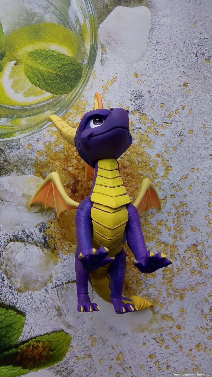 Фигурка Спайро от Нека (Neca Spyro the Dragon)