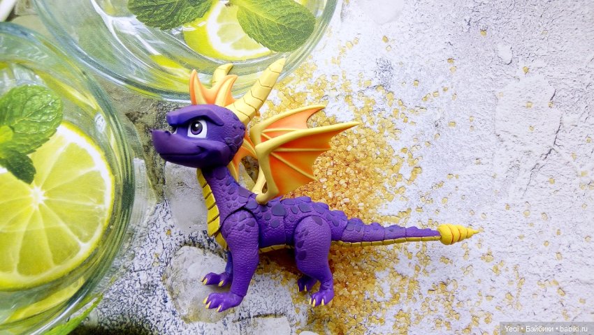 Фигурка Спайро от Нека (Neca Spyro the Dragon)