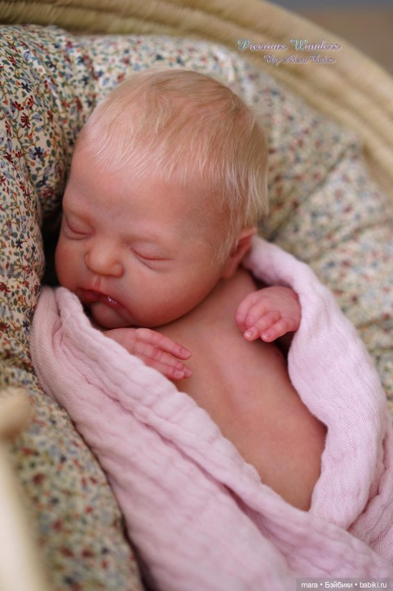 Remi Ashton скульптора Cassie Ann Brace, автор прототипа Alexa Calvo