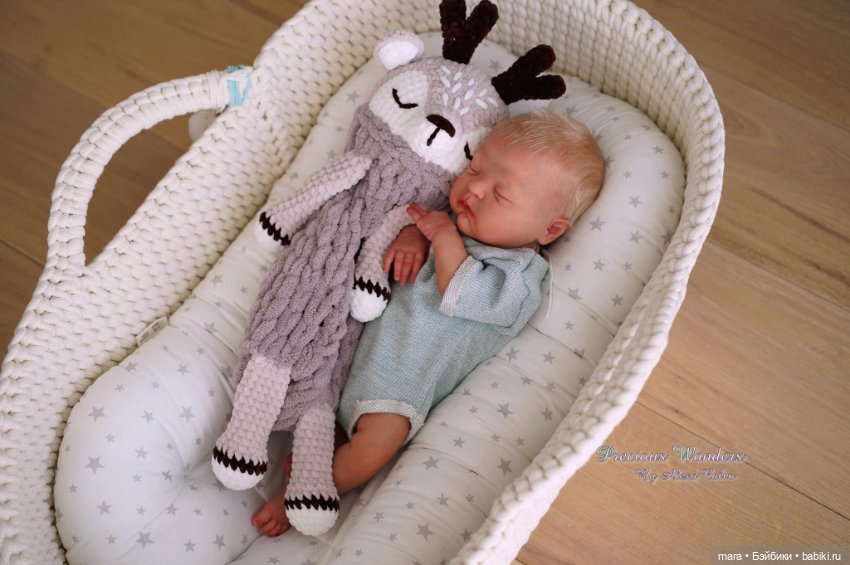 Remi Ashton скульптора Cassie Ann Brace, автор прототипа Alexa Calvo