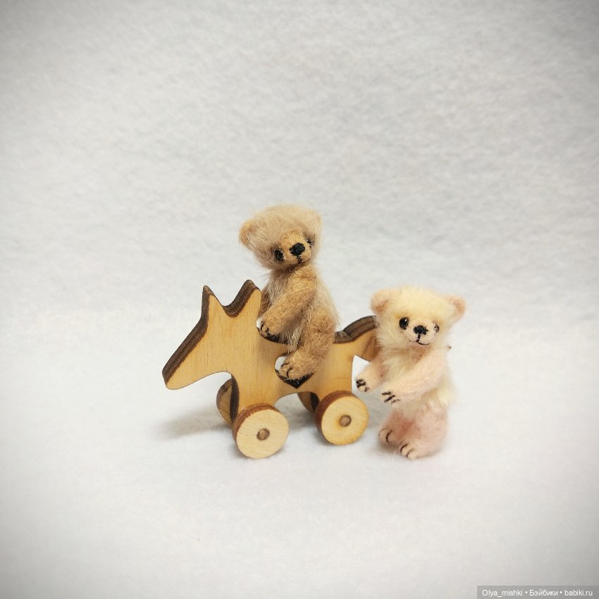 Зефир и Какао — Валяные игрушки из шерсти: сухое валяние (фото 3)