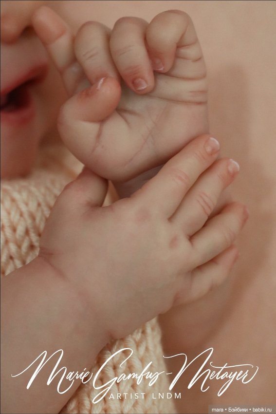 Oakley скульптора Sandy Faber, автор прототипа Marie Gambus-Metayer