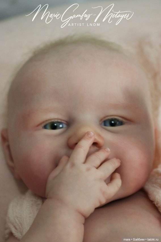 Oakley скульптора Sandy Faber, автор прототипа Marie Gambus-Metayer