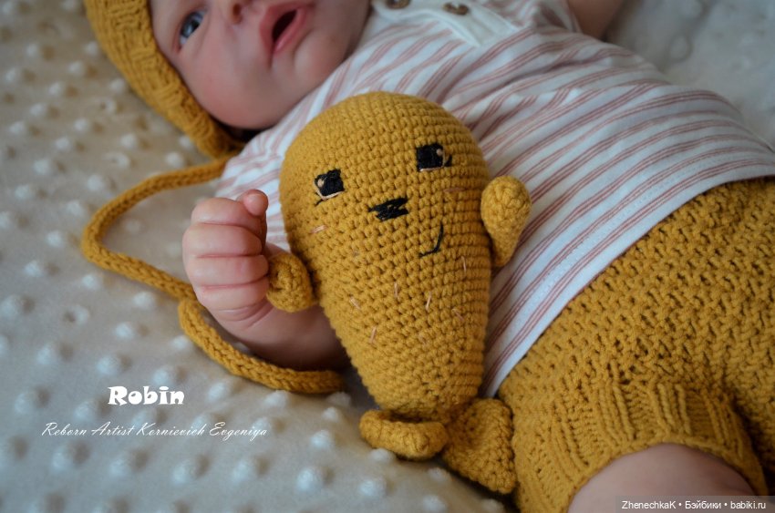 Вязаный комплект для куколок Реборн (фото 4)