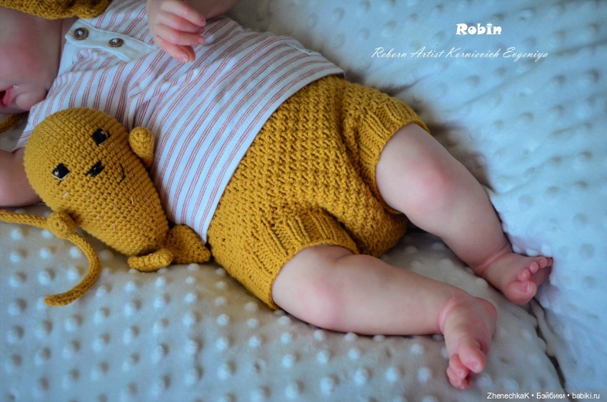 Вязаный комплект для куколок Реборн (фото 2)