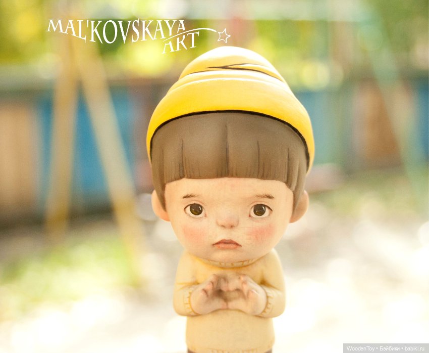 Деревянный мальчишка дарит вам свою любовь