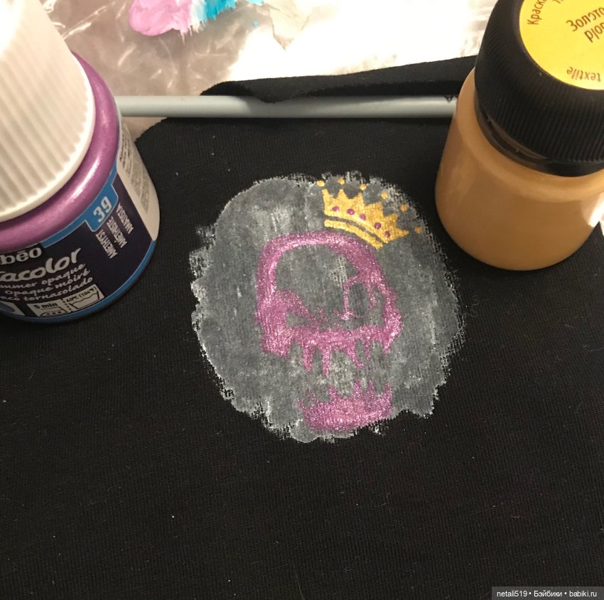 Пробы кистей или рисунки на одежде (фото 2)