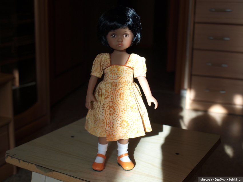 Поиграла с освещением или много фотографий куколки Дианы Эффнер от Бонека