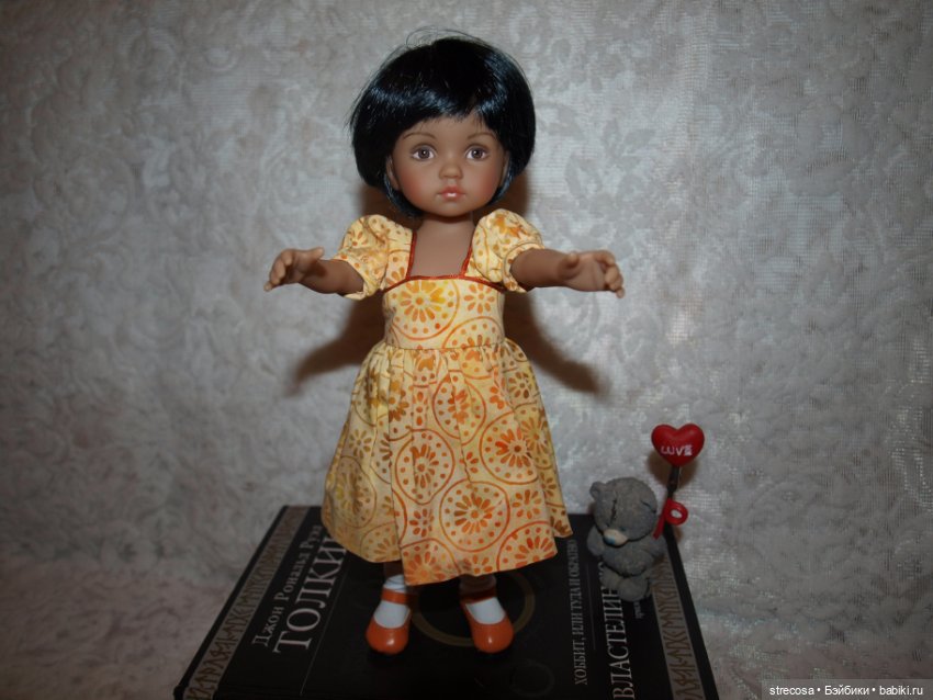 Поиграла с освещением или много фотографий куколки Дианы Эффнер от Бонека