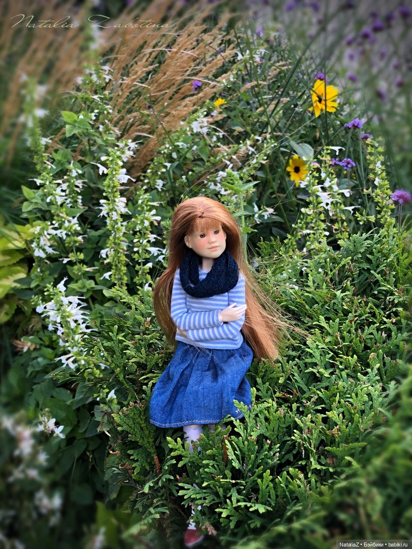 "Наш мир – аллея молодая роз..."