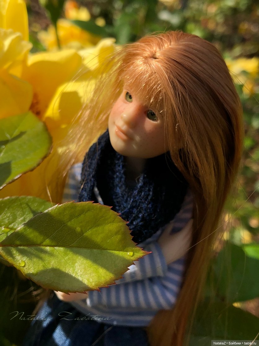 "Наш мир – аллея молодая роз..."