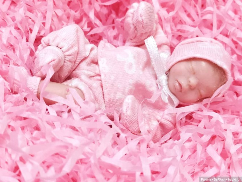 Яночка, миниатюрный младенец в коробке (фото 4)