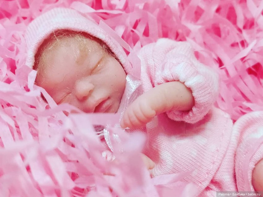 Яночка, миниатюрный младенец в коробке (фото 2)