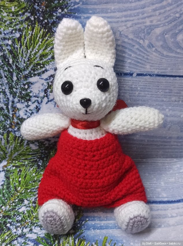 Зайка из советского м/ф "Когда зажигаются ёлки"