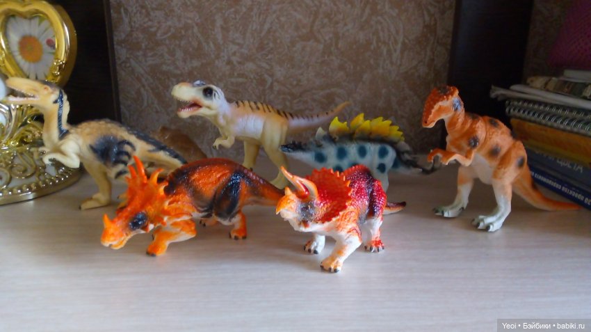 Набор фигурок Динозавров (6 шт) и обезьянка на палец. Покупки из Магнита (фото 2)