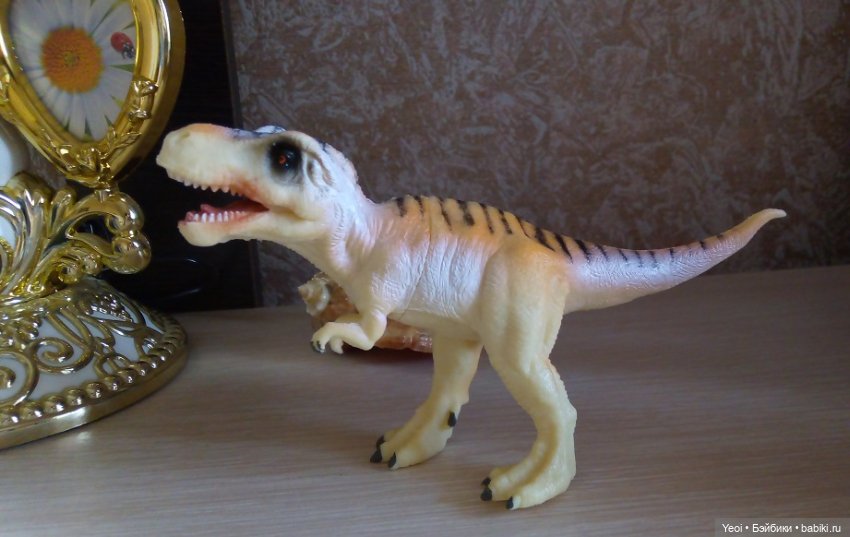 Набор фигурок Динозавров (6 шт) и обезьянка на палец. Покупки из Магнита (фото 5)