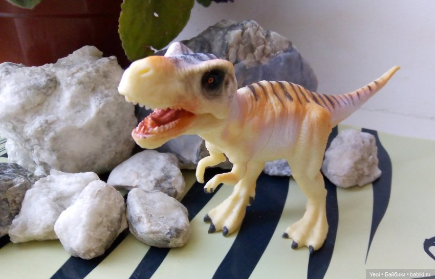 Набор фигурок Динозавров (6 шт) и обезьянка на палец. Покупки из Магнита