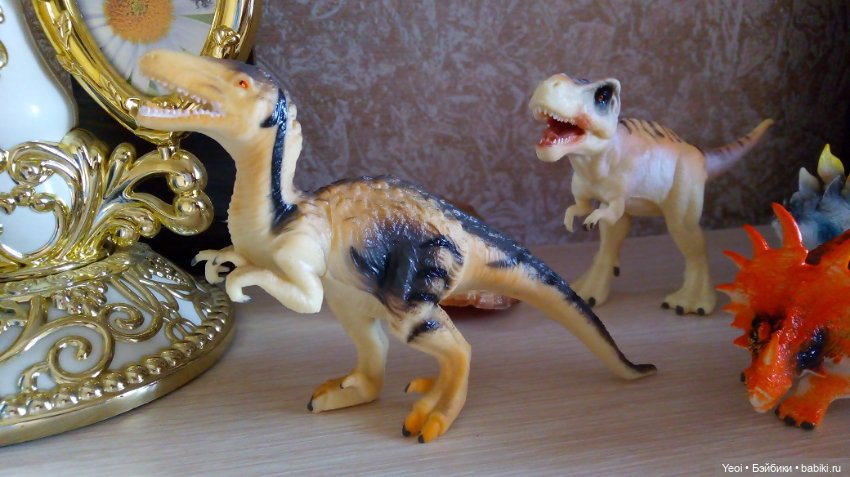 Набор фигурок Динозавров (6 шт) и обезьянка на палец. Покупки из Магнита (фото 3)