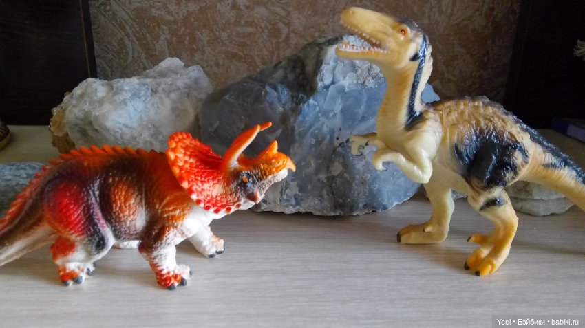 Набор фигурок Динозавров (6 шт) и обезьянка на палец. Покупки из Магнита
