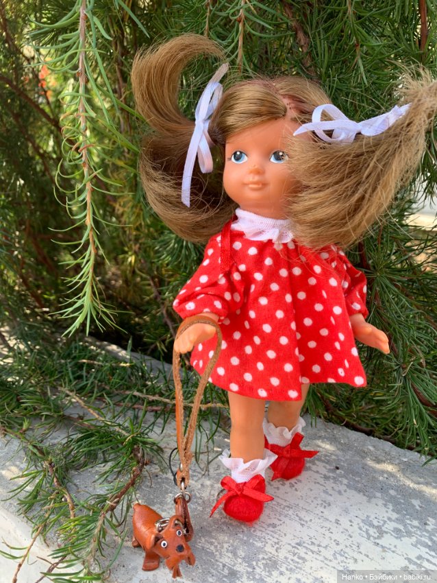 Про девочку Машу и куклу Наташу