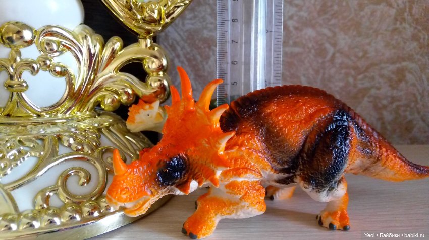 Набор фигурок - 2 - Динозавров (6 шт) и динозаврик на палец. Покупки из Магнита 2