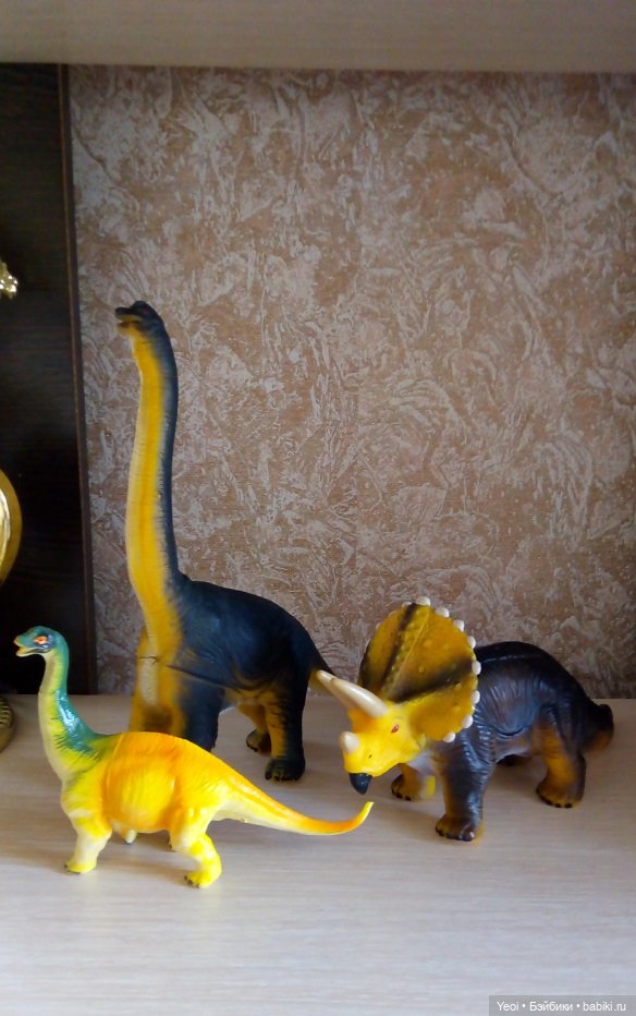 Набор фигурок - 2 - Динозавров (6 шт) и динозаврик на палец. Покупки из Магнита 2