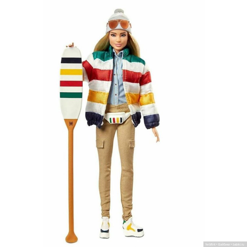 Hudson's Bay Barbie 2020 limited edition (фото 3)