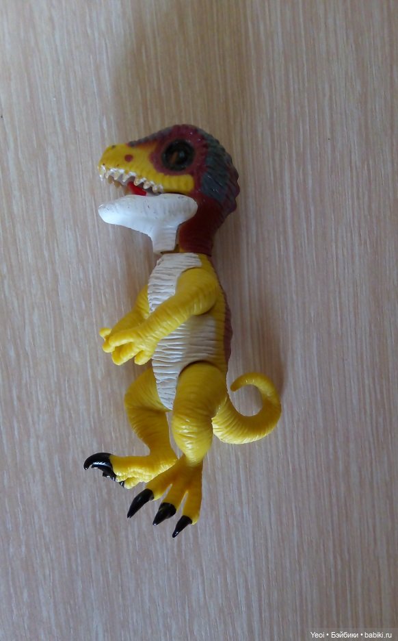 Набор фигурок - 2 - Динозавров (6 шт) и динозаврик на палец. Покупки из Магнита 2