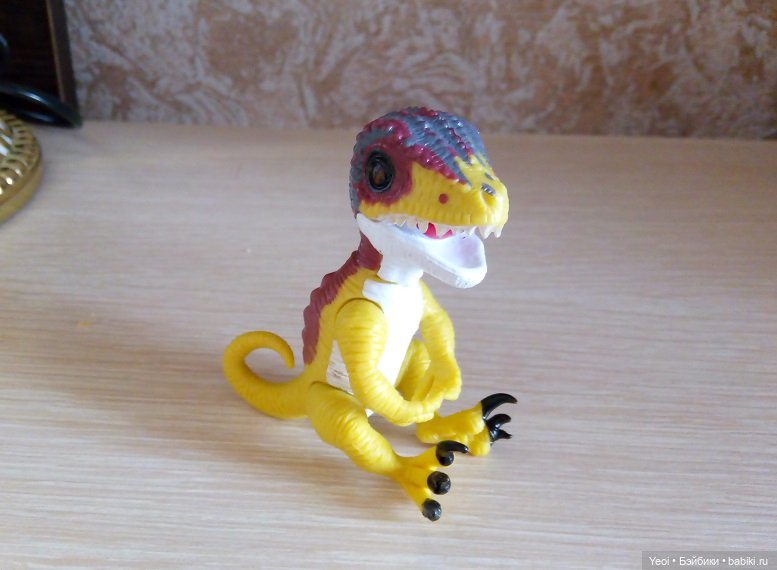 Набор фигурок - 2 - Динозавров (6 шт) и динозаврик на палец. Покупки из Магнита 2