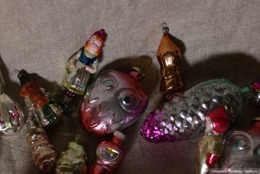 Давайте закупимся шампанским, что ли